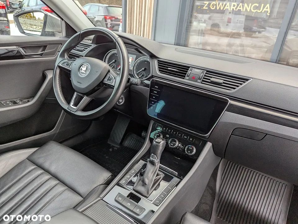 Skoda Superb 2.0 TDI 4x4 DSG L&K - 17