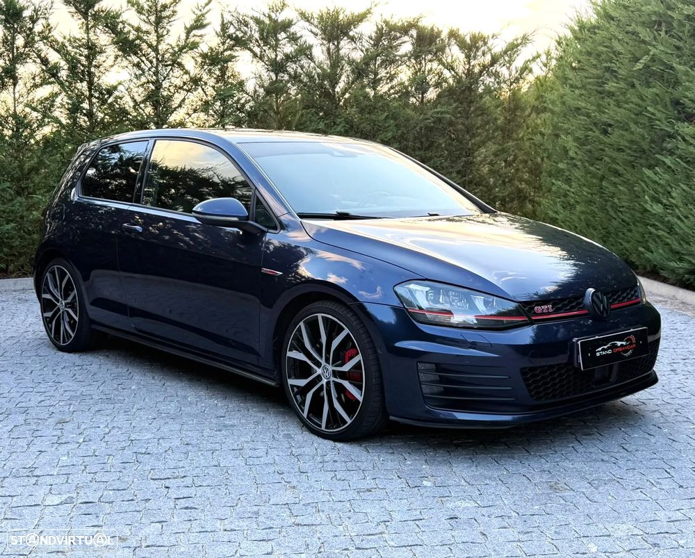 VW Golf GTI Performance BlueMotion DSG - 4