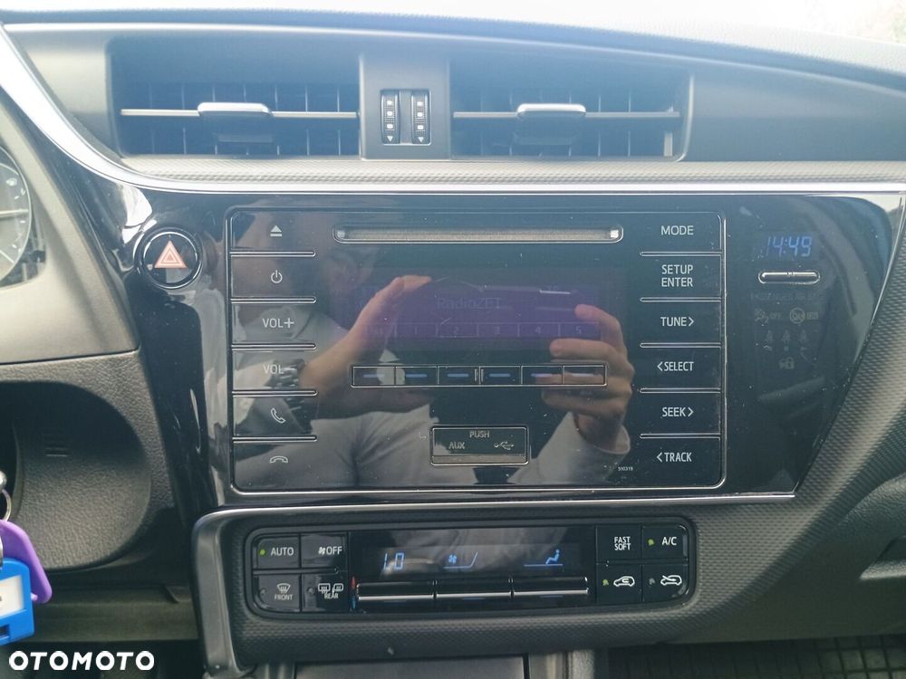 Toyota Auris - 16