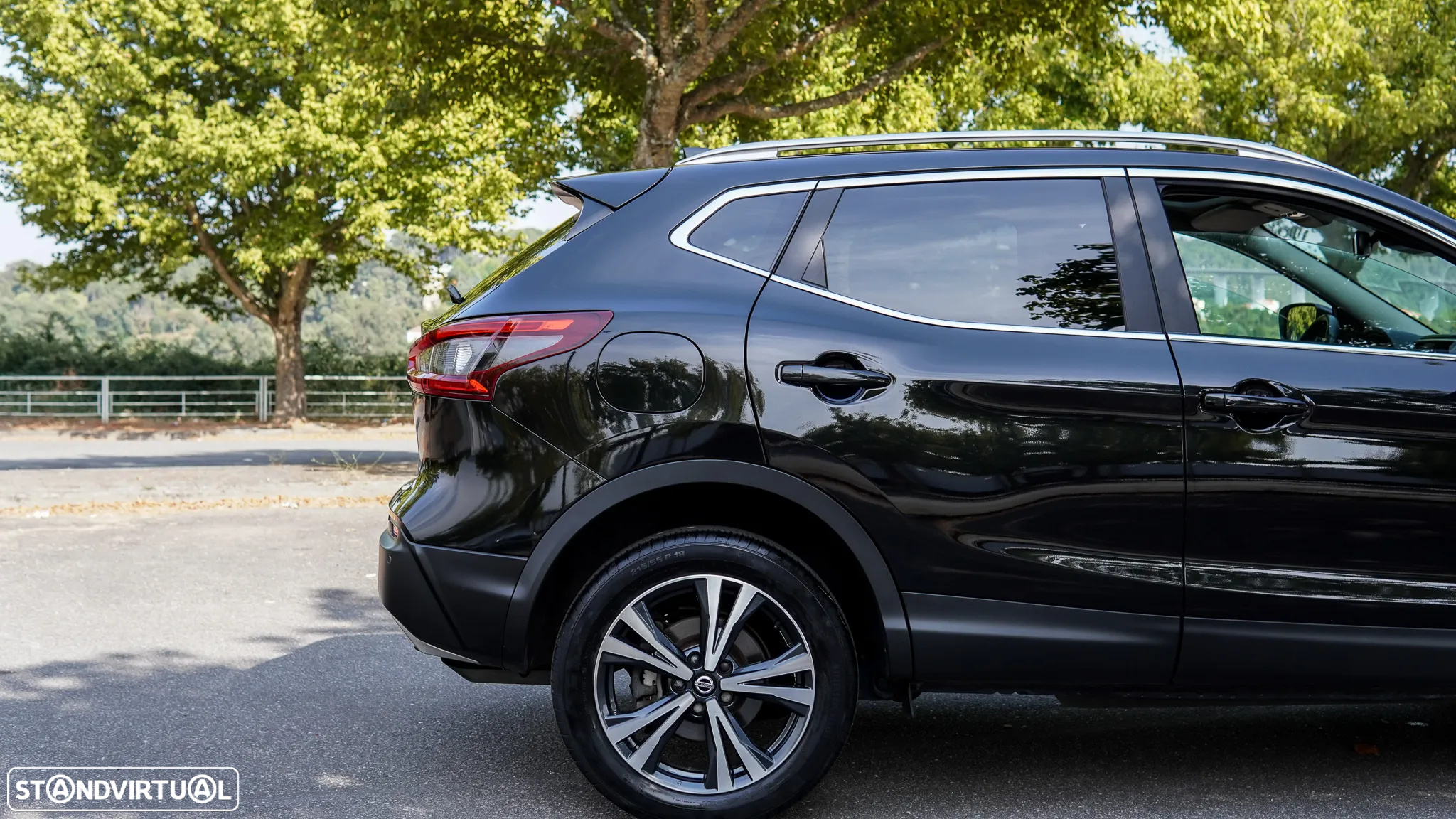 Nissan Qashqai 1.5 dCi N-Connecta DCT - 24