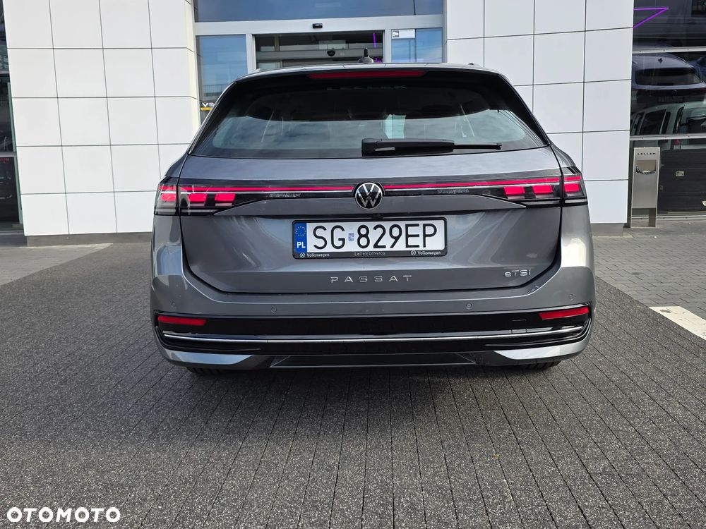 Volkswagen Passat - 7