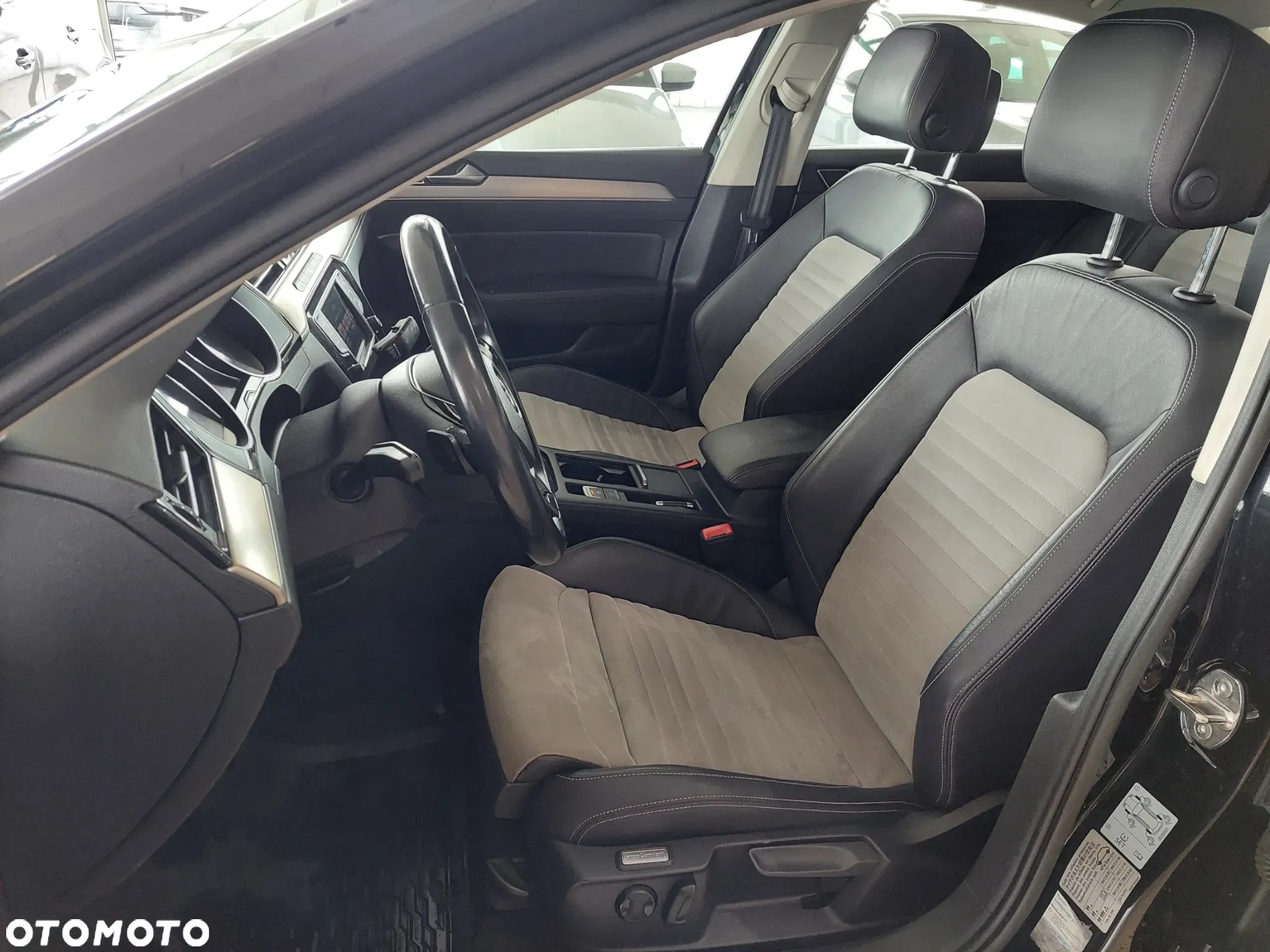Volkswagen Passat 1.8 TSI BMT Highline DSG - 19