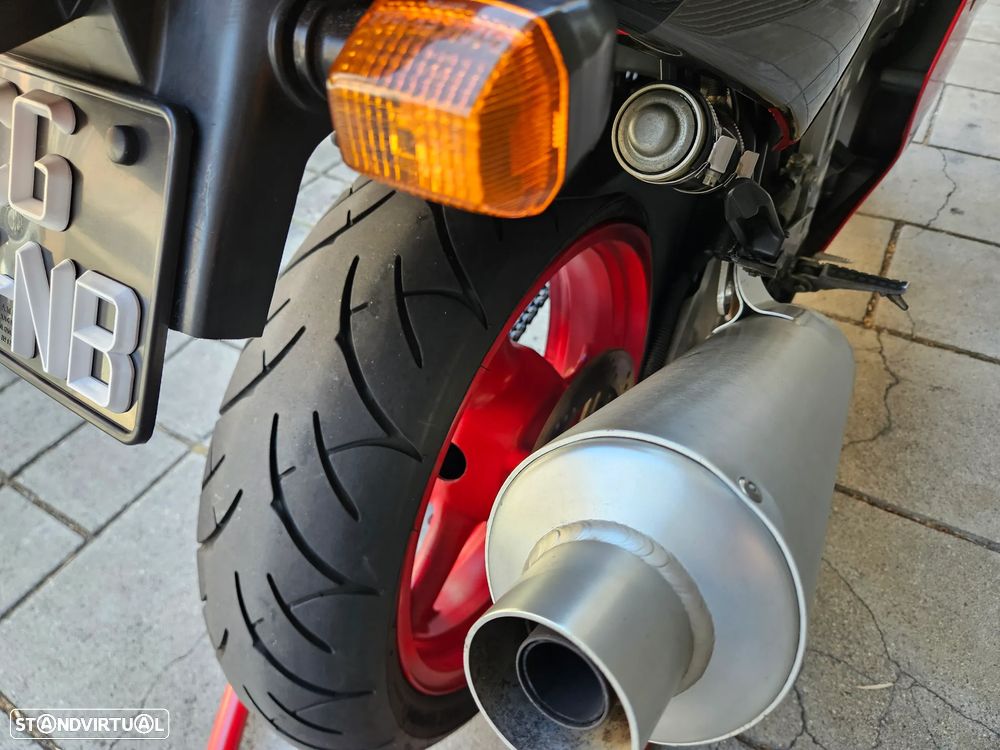 Kawasaki ZXR 400 - 21