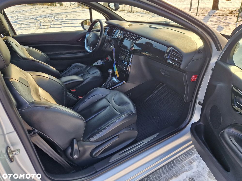 Citroën DS3 HDi 90 FAP SoChic - 9