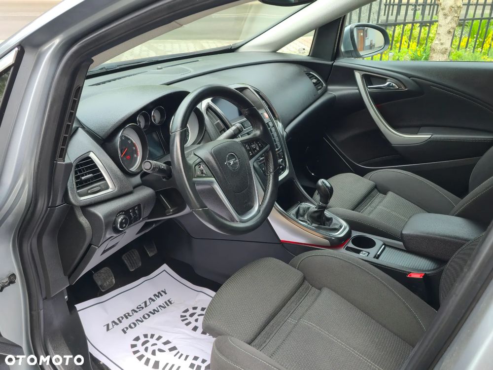 Opel Astra 1.4 Turbo Cosmo - 24