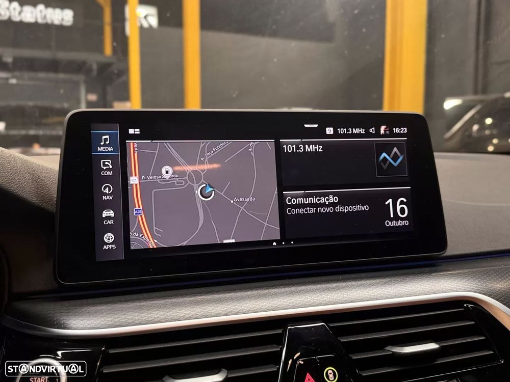 BMW 530 e Pack M - 15