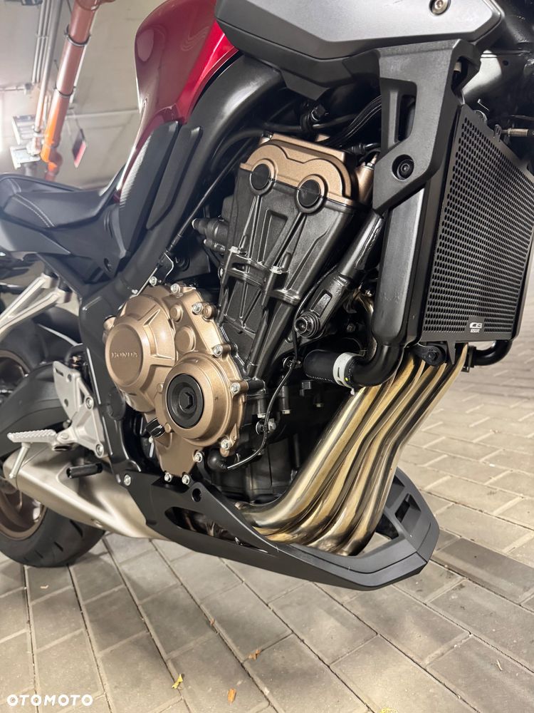 Honda CB - 10