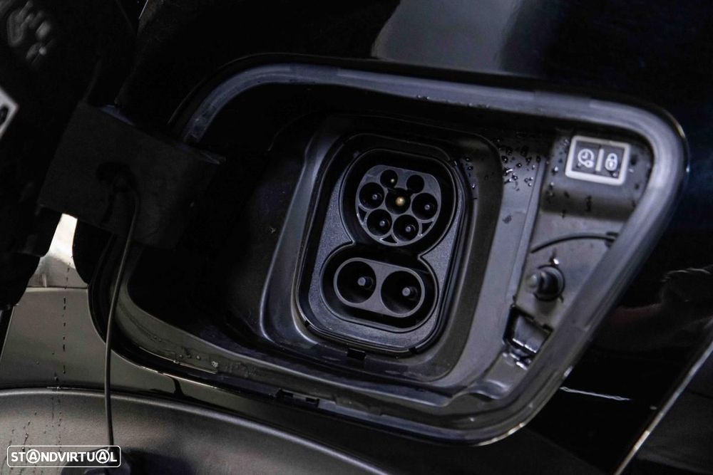 Peugeot e-2008 50 kWh GT - 47