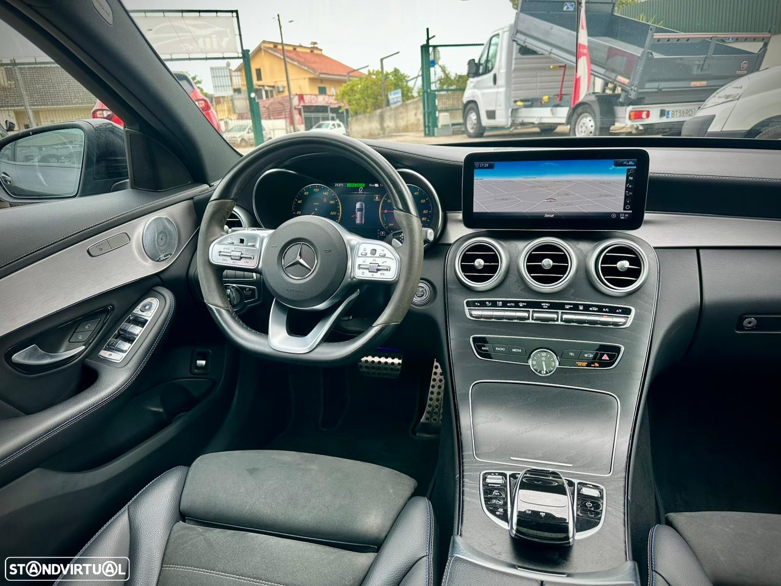 Mercedes-Benz C 300 de AMG Line - 10