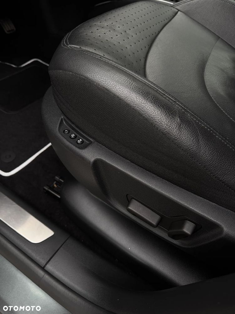 Citroën C4 Grand Picasso - 32