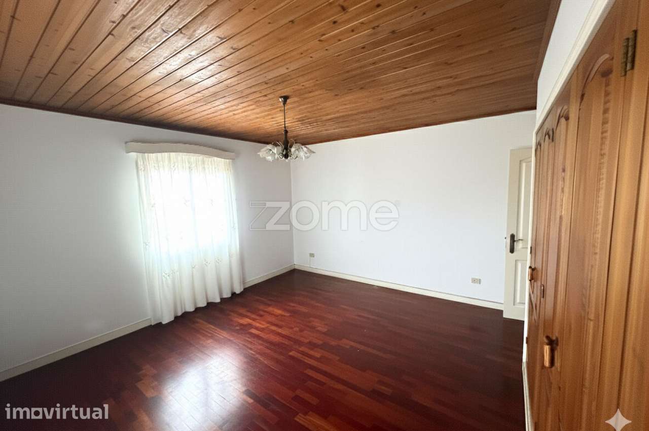 Moradia T4, Armazém e Escritório em Terreno de 2020 m² – Rabo de Pe... - Grande imagem: 5/28