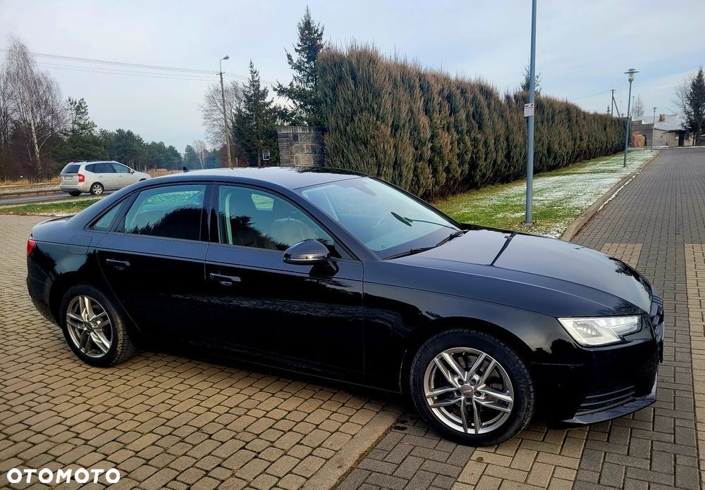 Audi A4 Limousine 2.0 TDI Design S tronic - 11