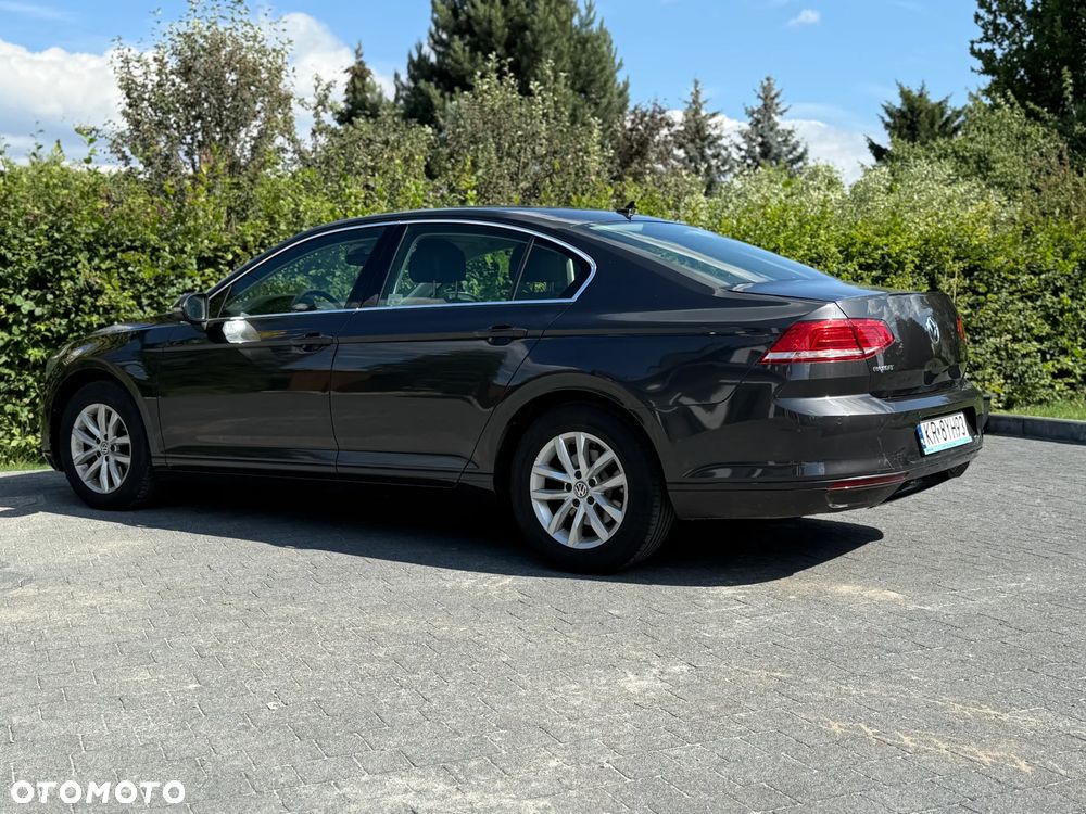Volkswagen Passat 2.0 TDI SCR Comfortline DSG - 3