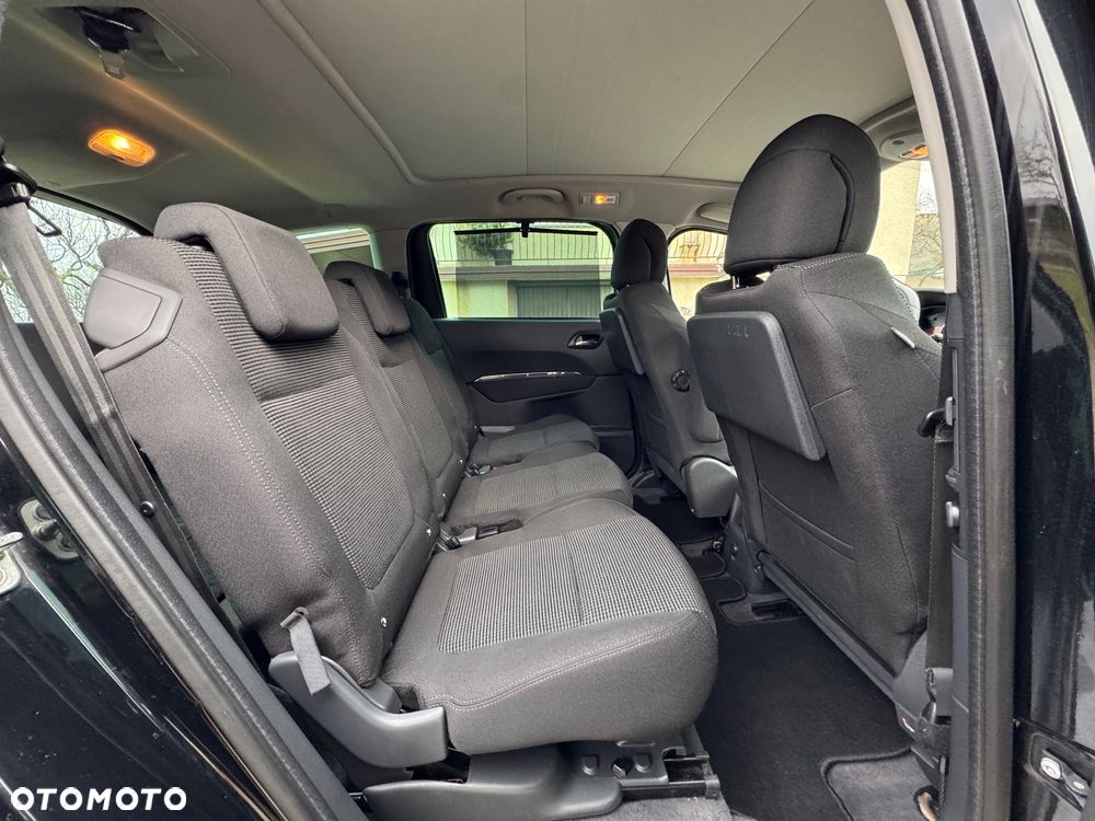 Peugeot 5008 1.6 THP Premium + - 31