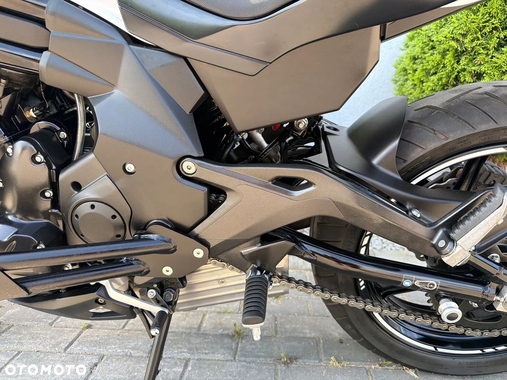 Kawasaki ER - 37