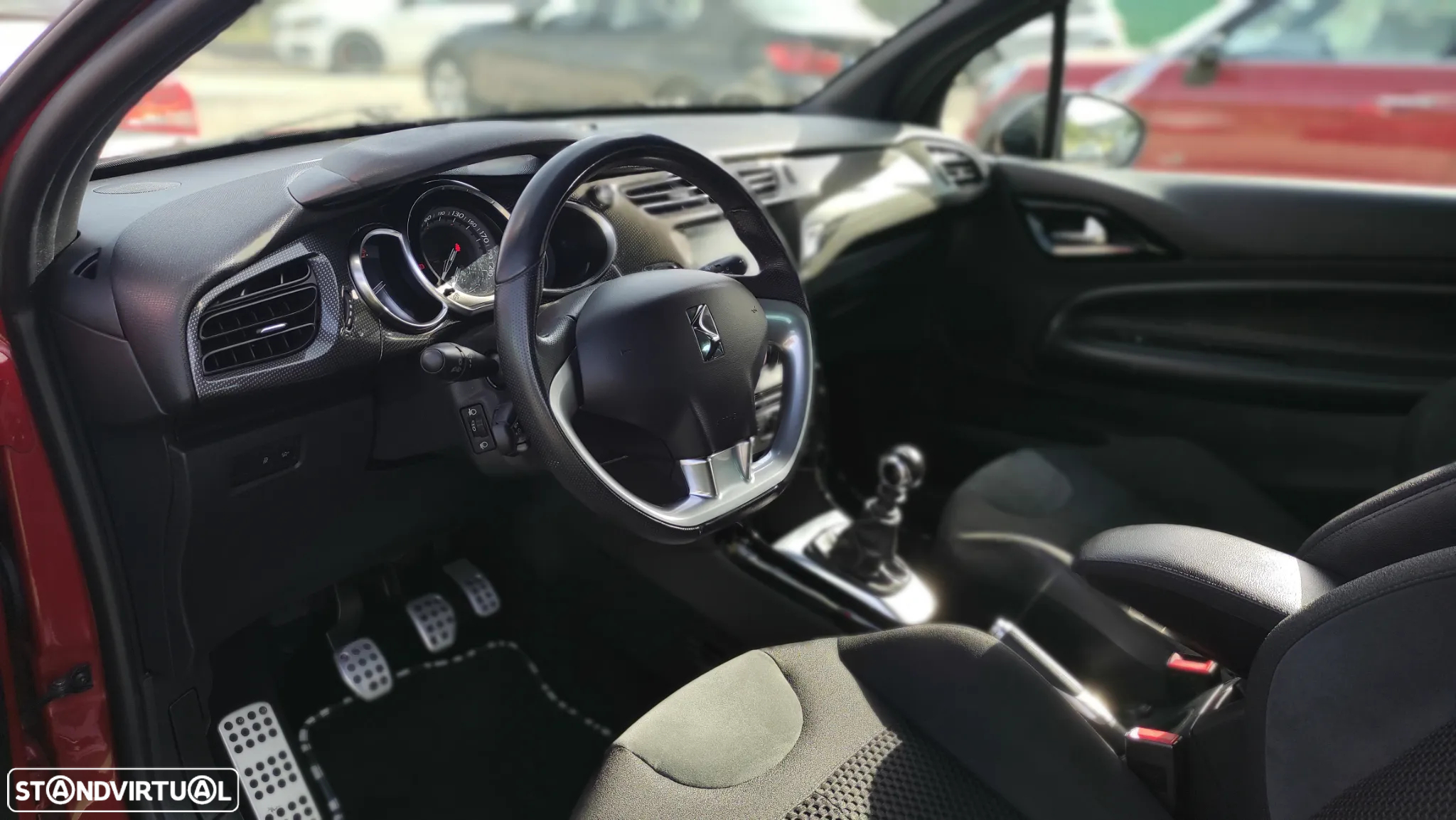 Citroën DS3 1.6 HDi Airdream Sport Chic - 9