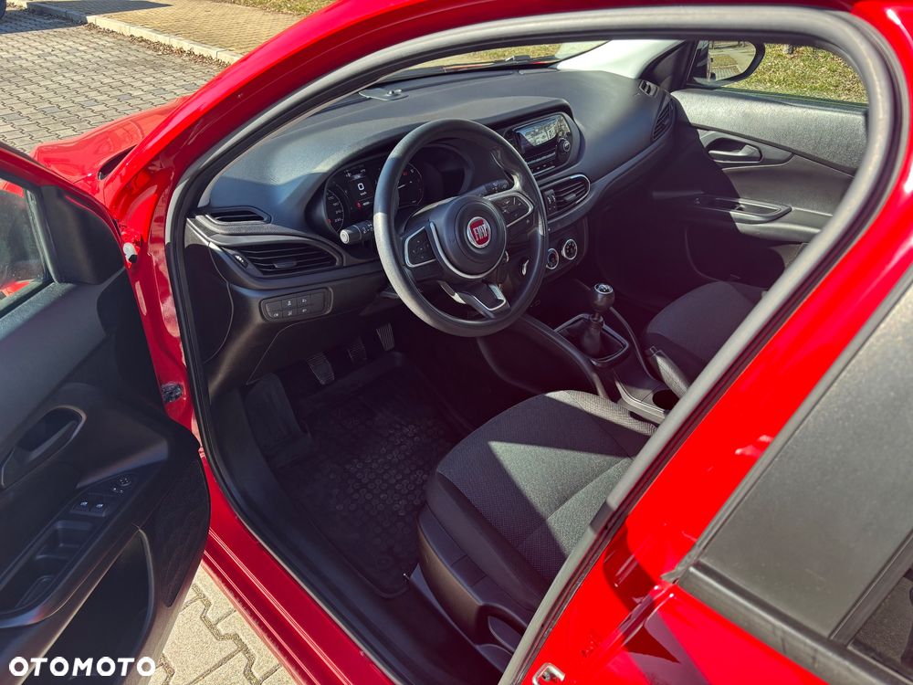 Fiat Tipo 1.4 16V Easy - 10