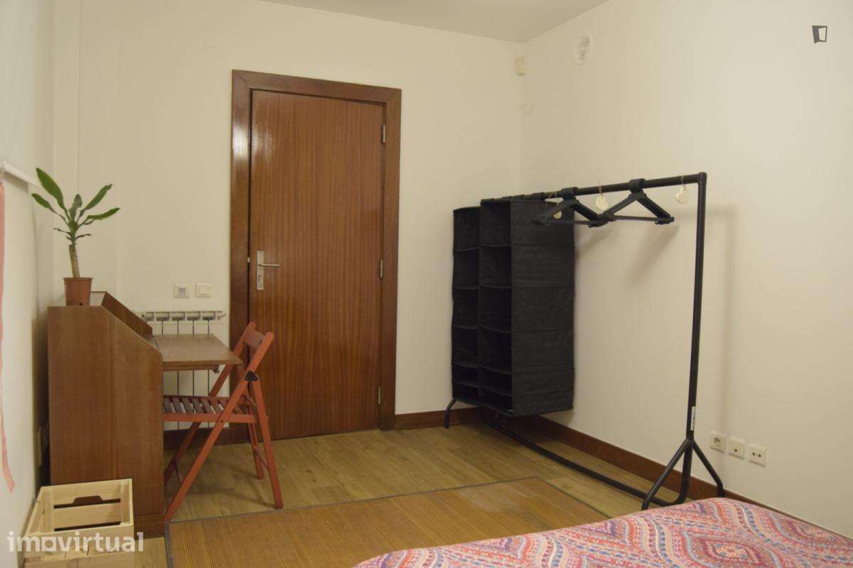 Quarto - localizado em Telheiras Lisbon - Grande imagem: 4/14