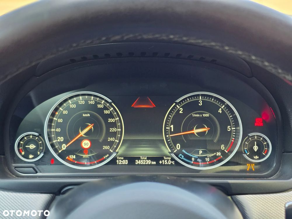 BMW Seria 5 530d xDrive - 40