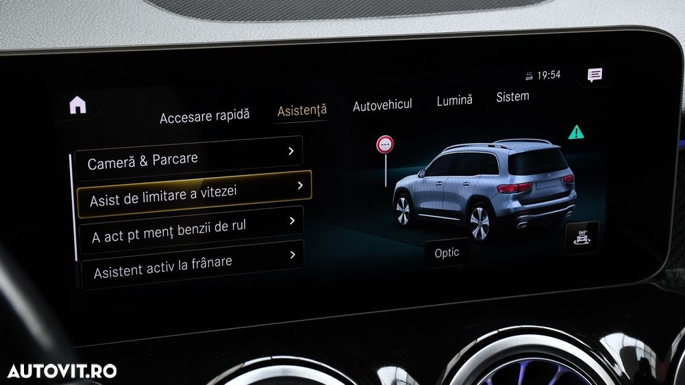 Mercedes-Benz GLB 200 d 4MATIC 8G-DCT AMG Line - 18