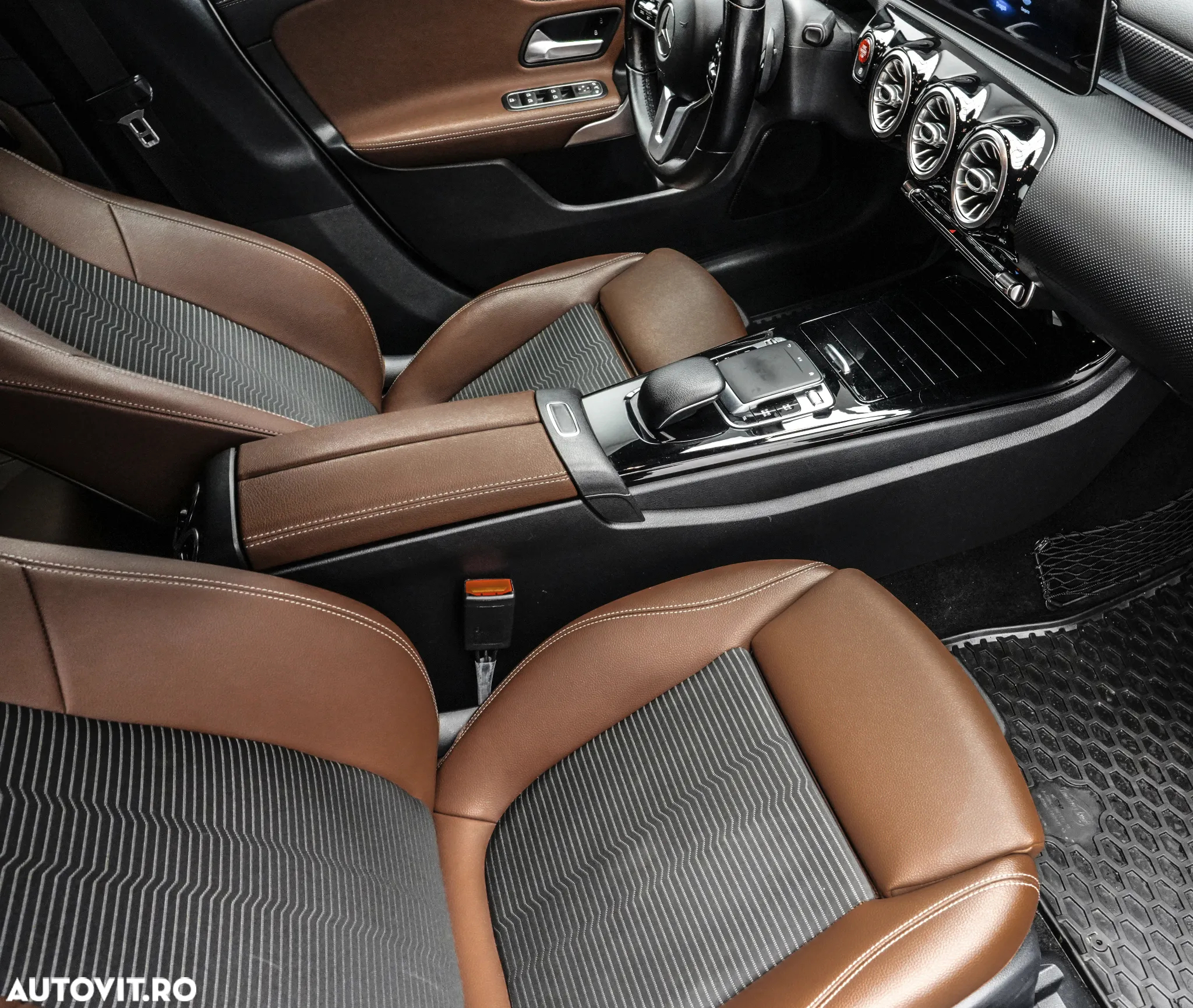 Mercedes-Benz CLA - 13