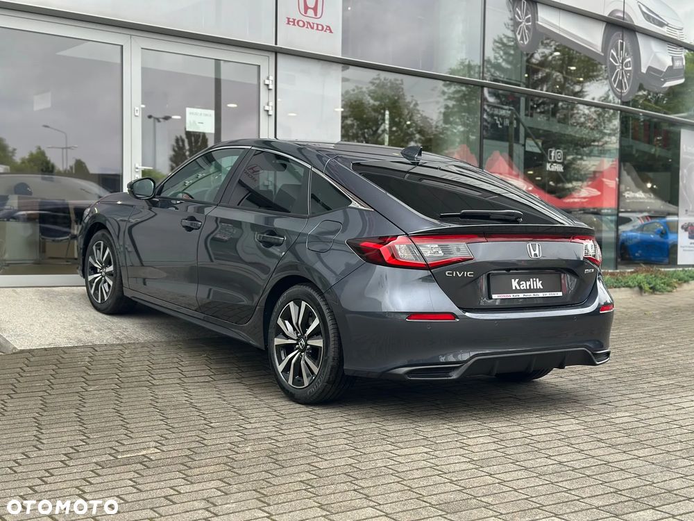 Honda Civic 2.0 i-MMD Elegance CVT - 8
