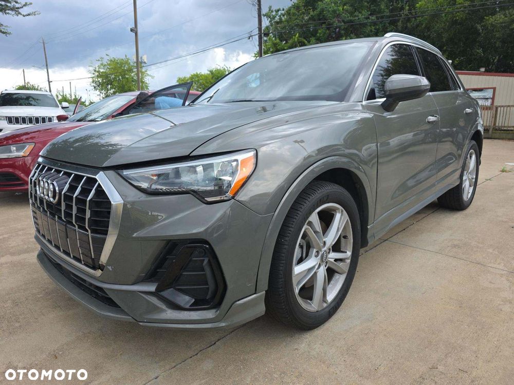 Audi Q3 - 1