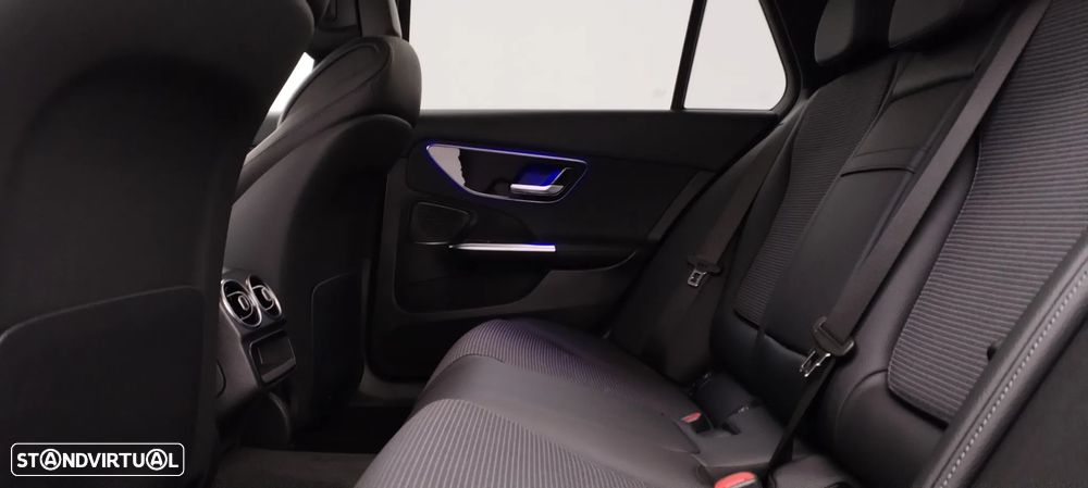 Mercedes-Benz C 300 e Avantgarde - 30