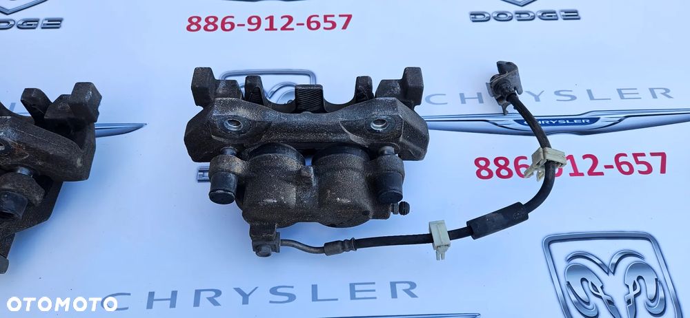 Dodge Durango III LIFT 2017- 3.6 V6 Zacisk hamulcowy przód prawy lub przód lewy Zacisk hamulcowy przedni prawy lub lewy Przewód hamulcowy - 12