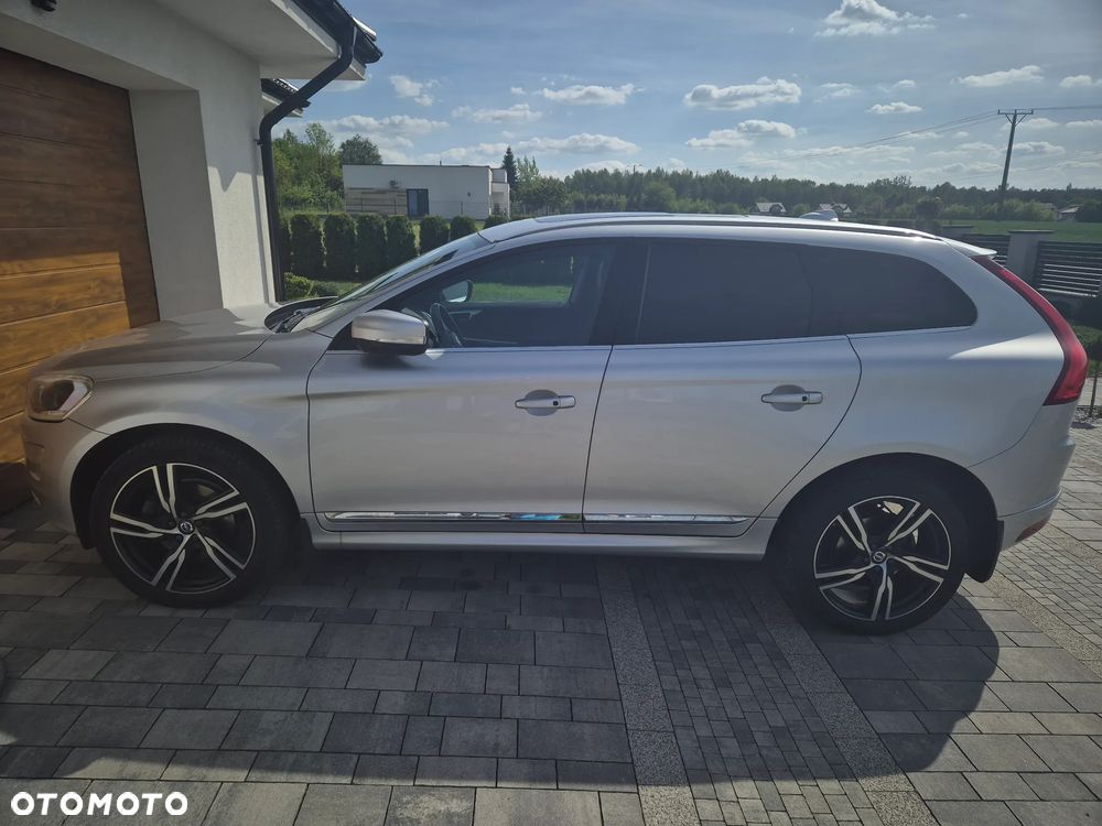 Volvo XC 60 D4 AWD Summum - 4