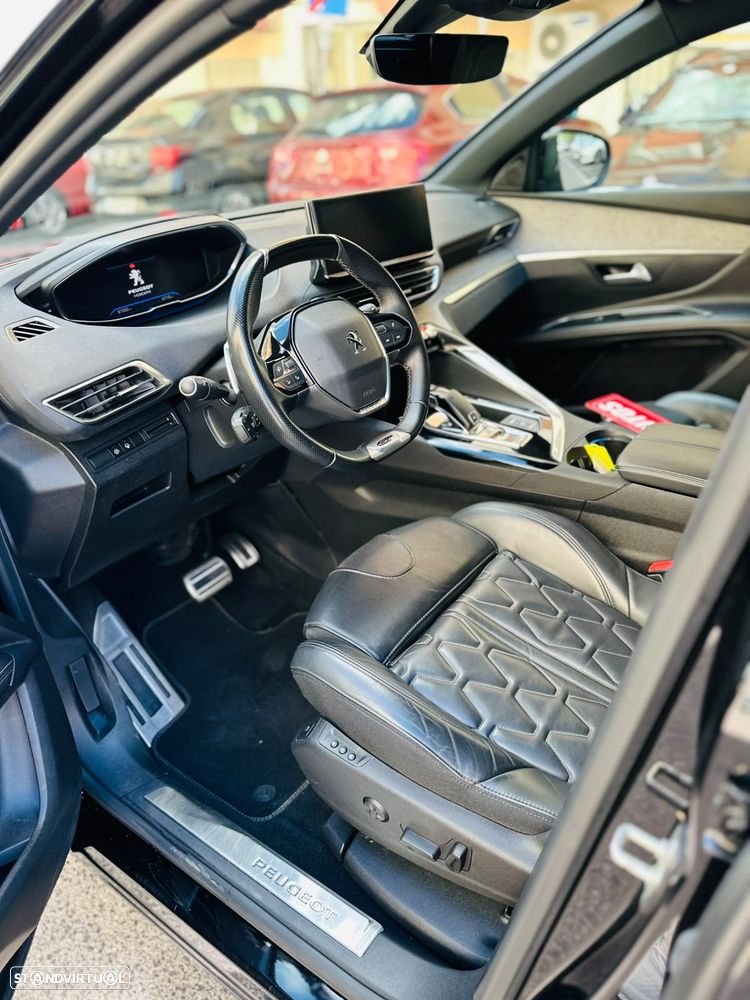 Peugeot 5008 BlueHDI 130 EAT8 GT — fotografia 9