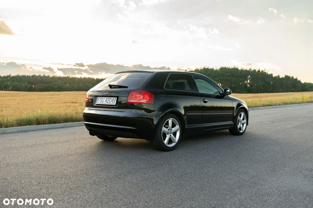 Audi A3 3-drzwiowe 1.8 TFSI S line Sportpaket - 12