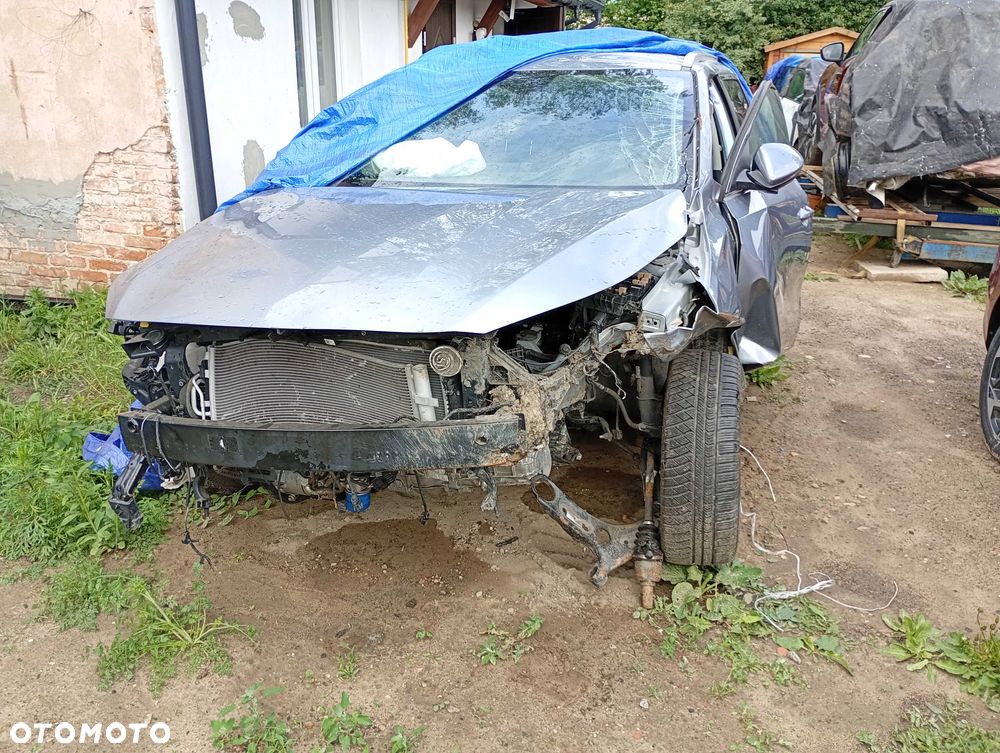 Kia Ceed - 5