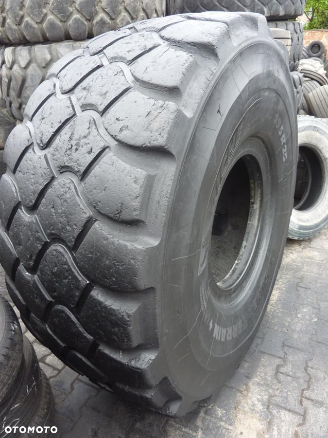 Opona używana przemysłowa 29.5R25 MICHELIN X-SLIPER 2200zł W3367 - 2
