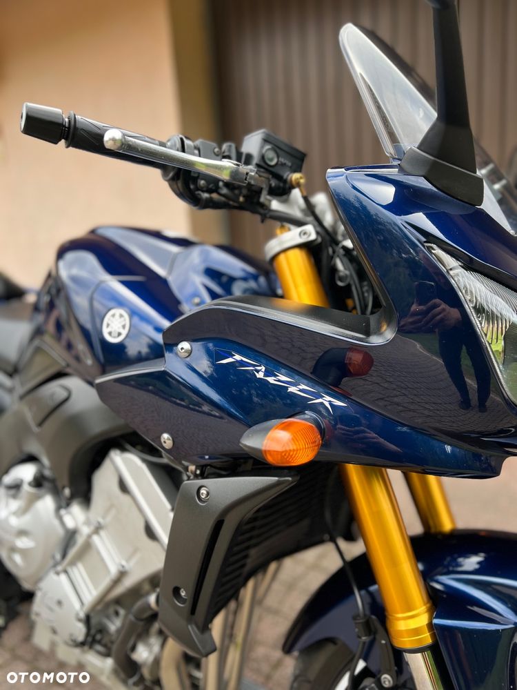 Yamaha FZ - 8