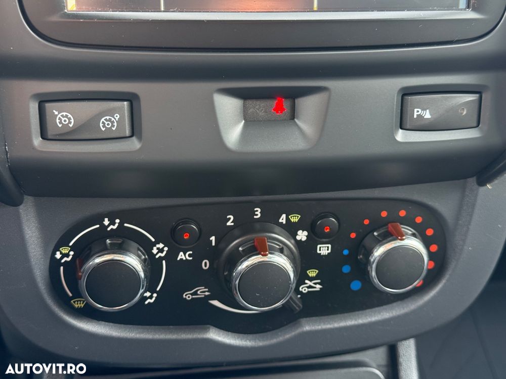 Dacia Duster dCi 110 FAP 4x4 Prestige - 13