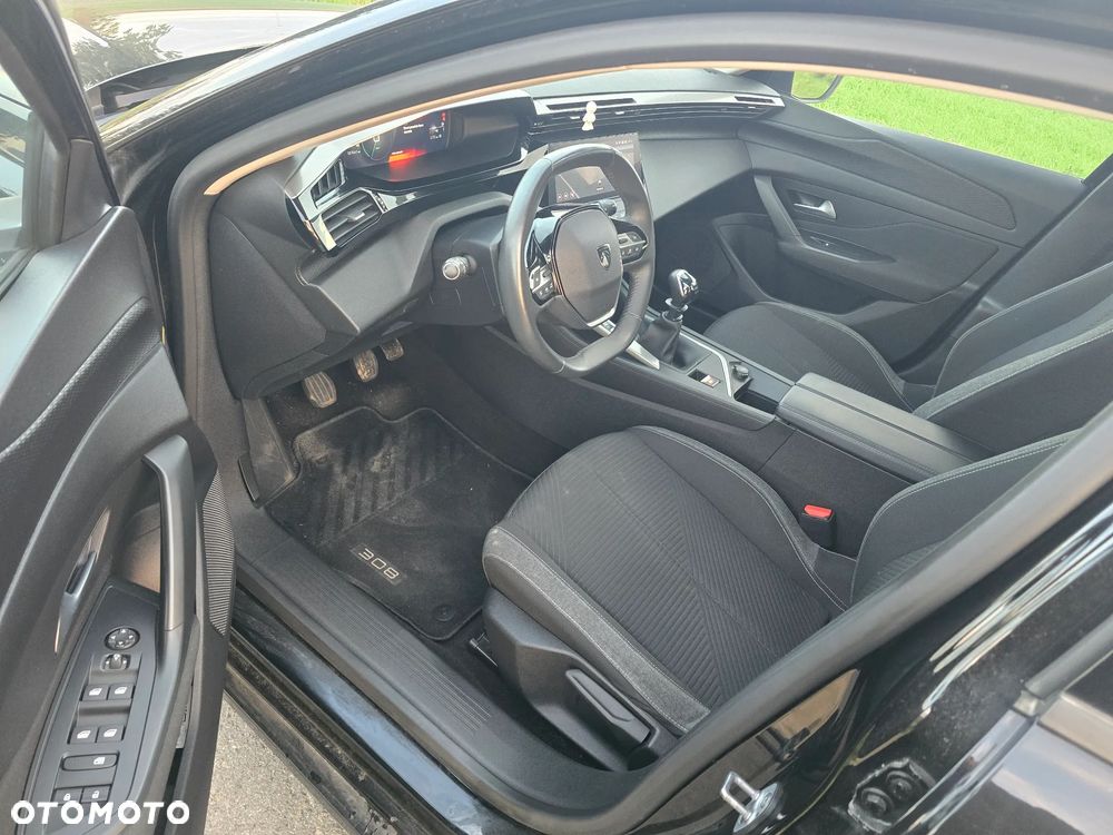 Peugeot 308 1.2 PureTech Allure S&S - 9