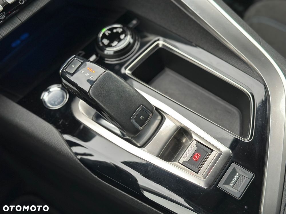 Peugeot 5008 1.5 BlueHDI Crossway S&S EAT8 - 17