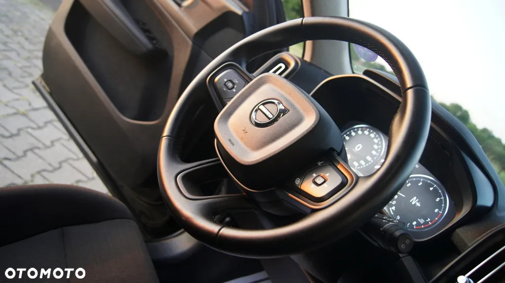 Volvo XC 40 T2 Momentum Core - 32