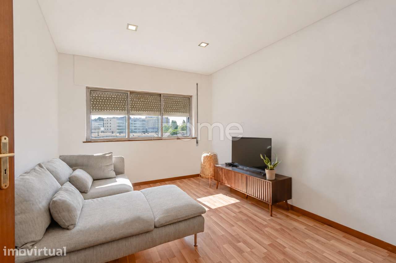 Apartamento T4 na Rua da Argentina - Grande imagem: 4/46