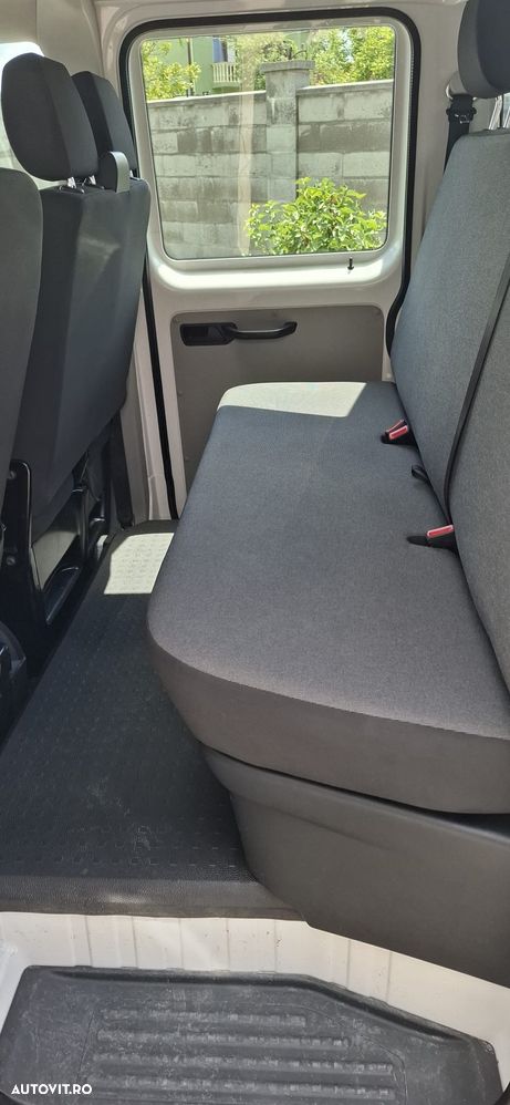 Volkswagen Transporter - 5