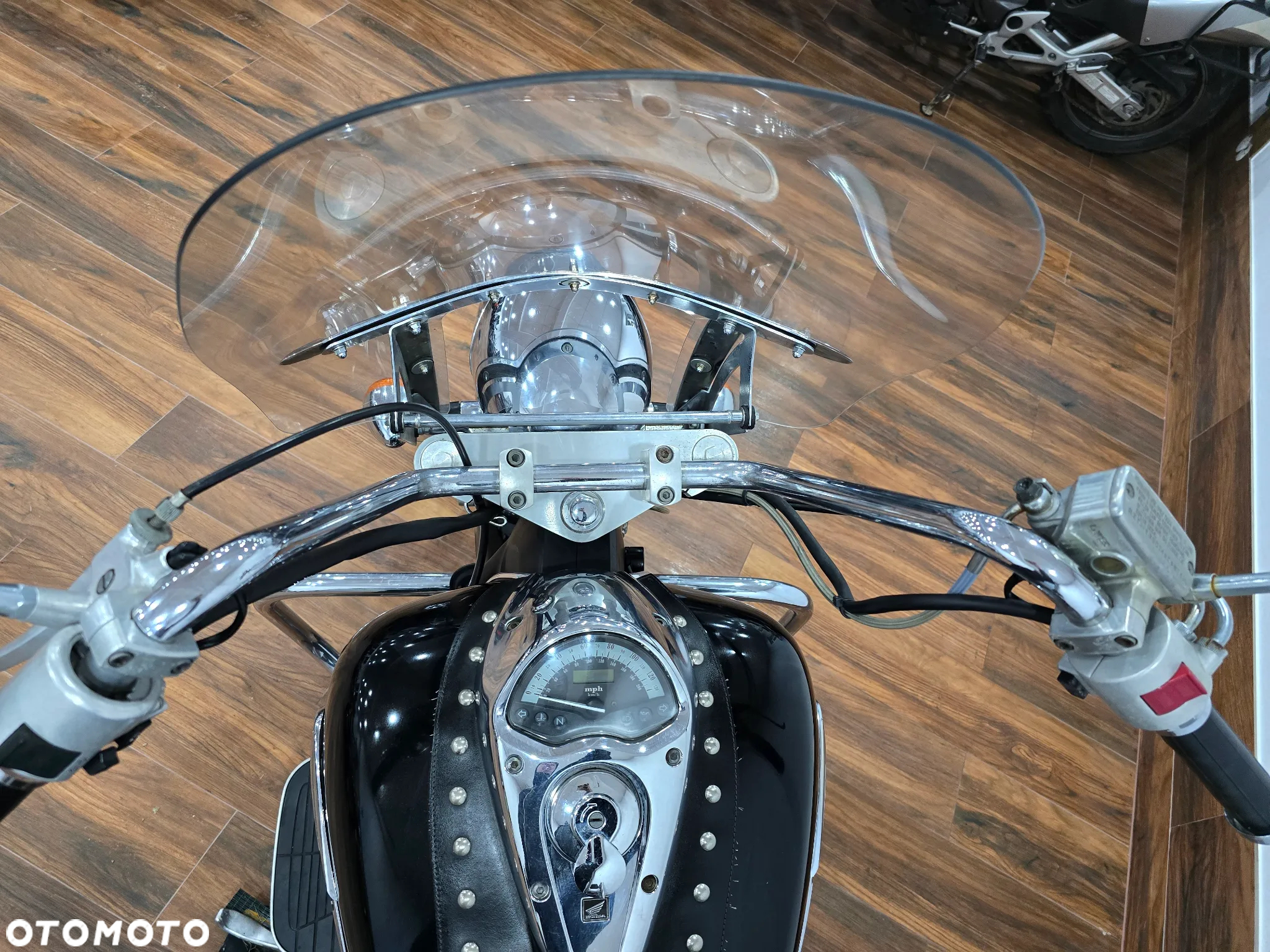 Honda VTX - 8
