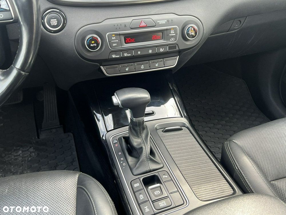 Kia Sorento 2.0 CRDI L - 23