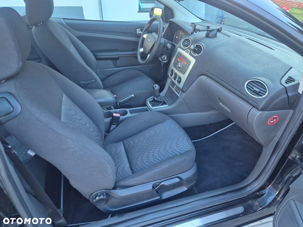 Ford Focus 1.6 Ambiente - 22