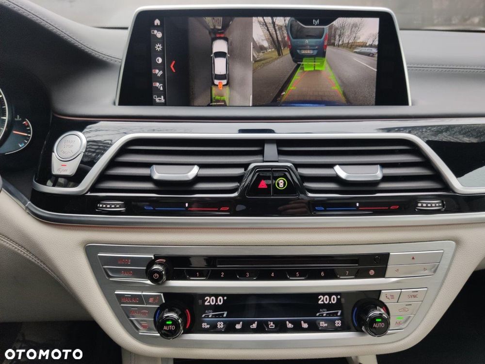 BMW Seria 7 750i - 23