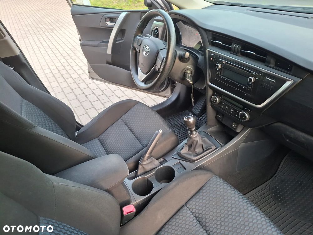 Toyota Auris 1.33 VVT-i Active - 16