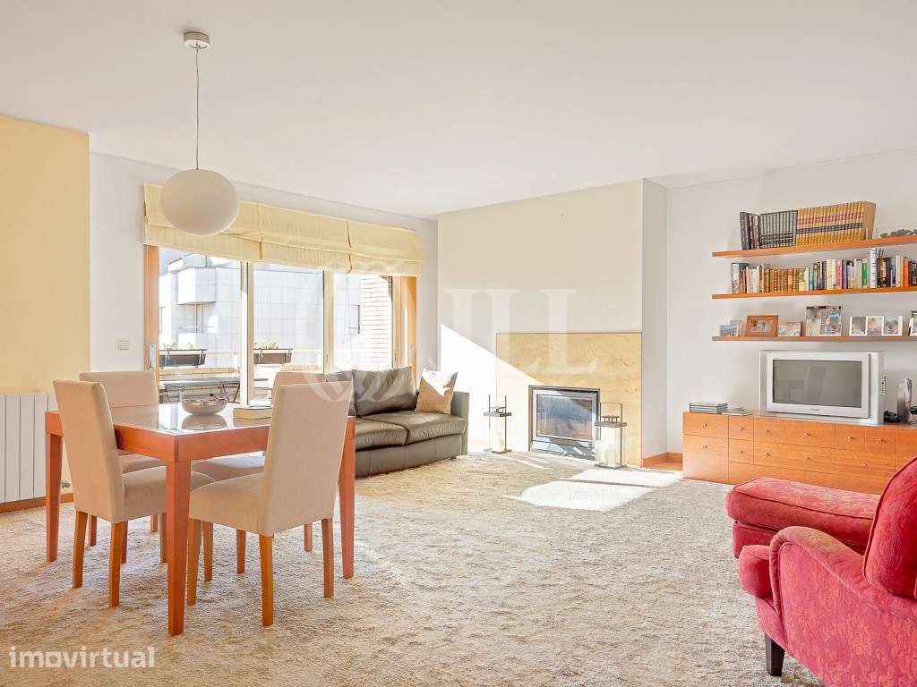 Apartamento T3 com vista mar, na Foz, Porto - Grande imagem: 2/32