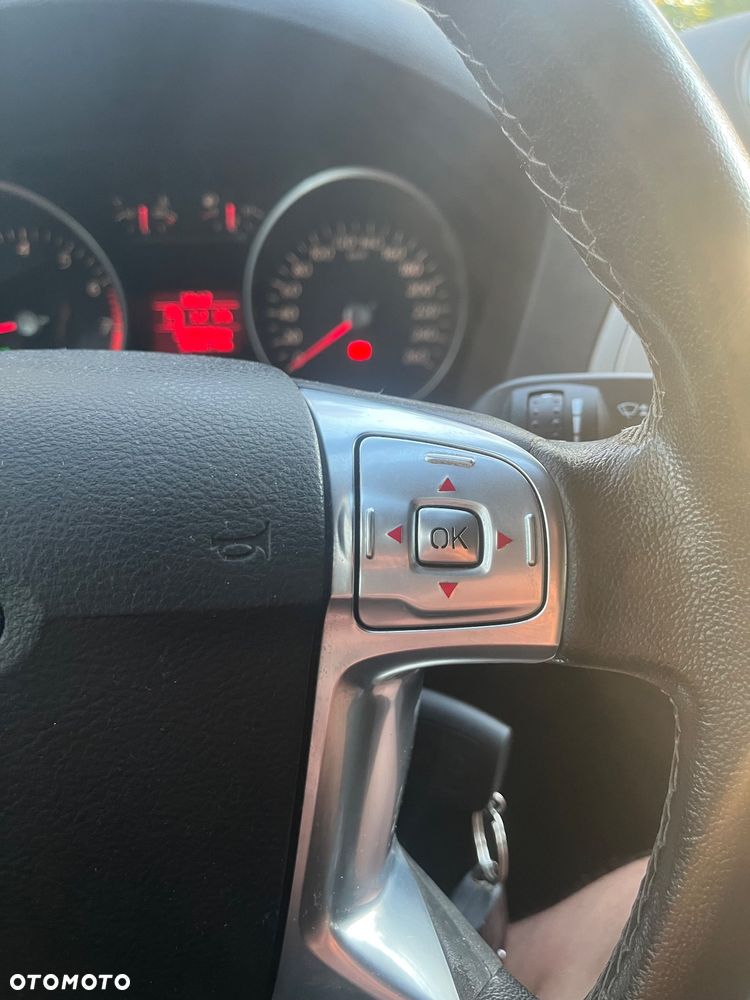 Ford Mondeo - 14