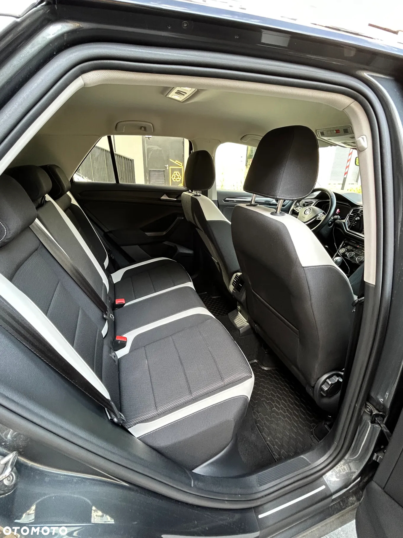 Volkswagen T-Roc 1.5 TSI ACT Premium DSG - 8