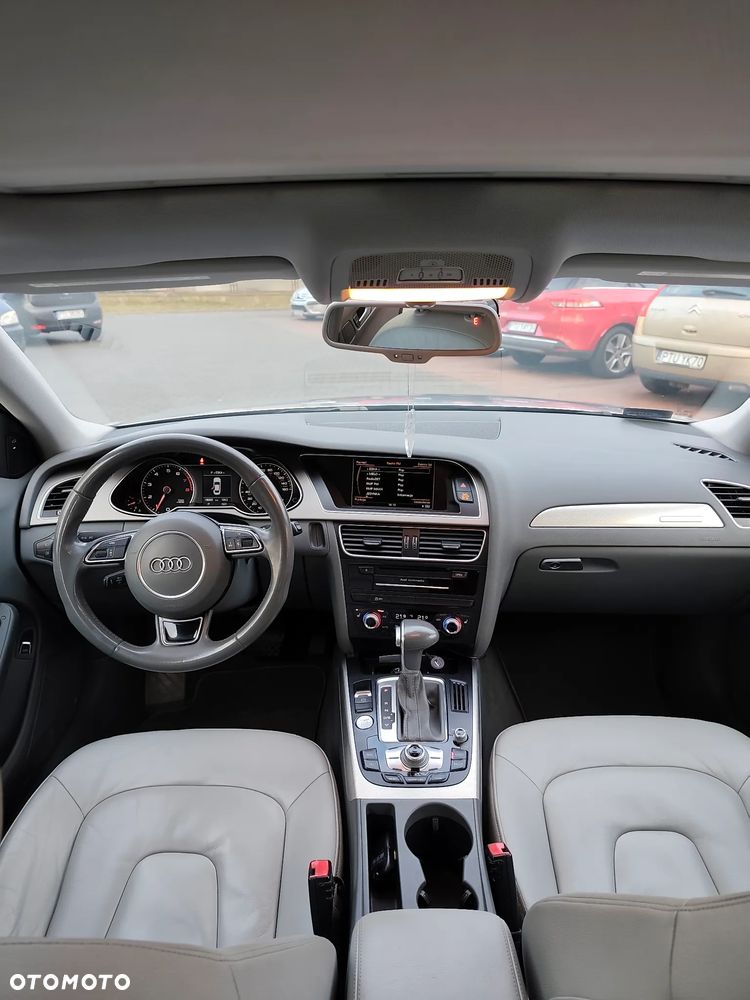 Audi A4 Limousine - 5